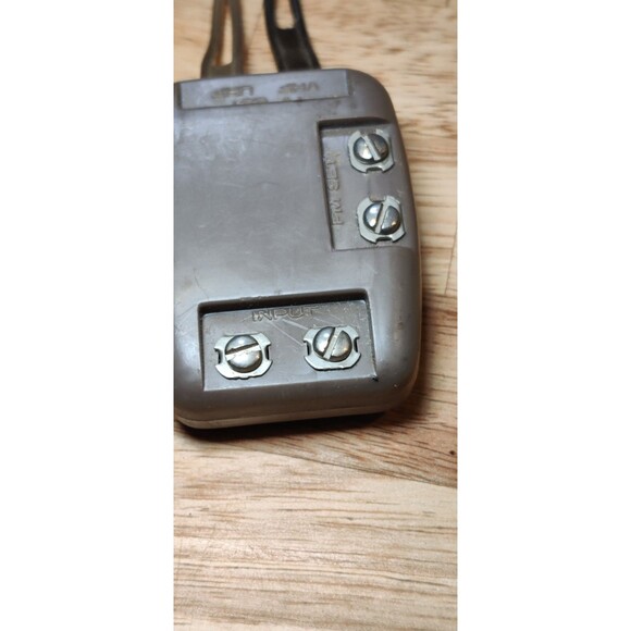 Vintage UHF/VHF/FM SIGNAL SPLITTER Model 6005-Vintage TV - Picture 4 of 6